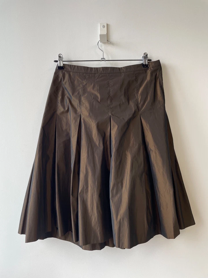 Falda midi plisada de poliéster para mujer Burberry talla US 10 Foto 3 de 4