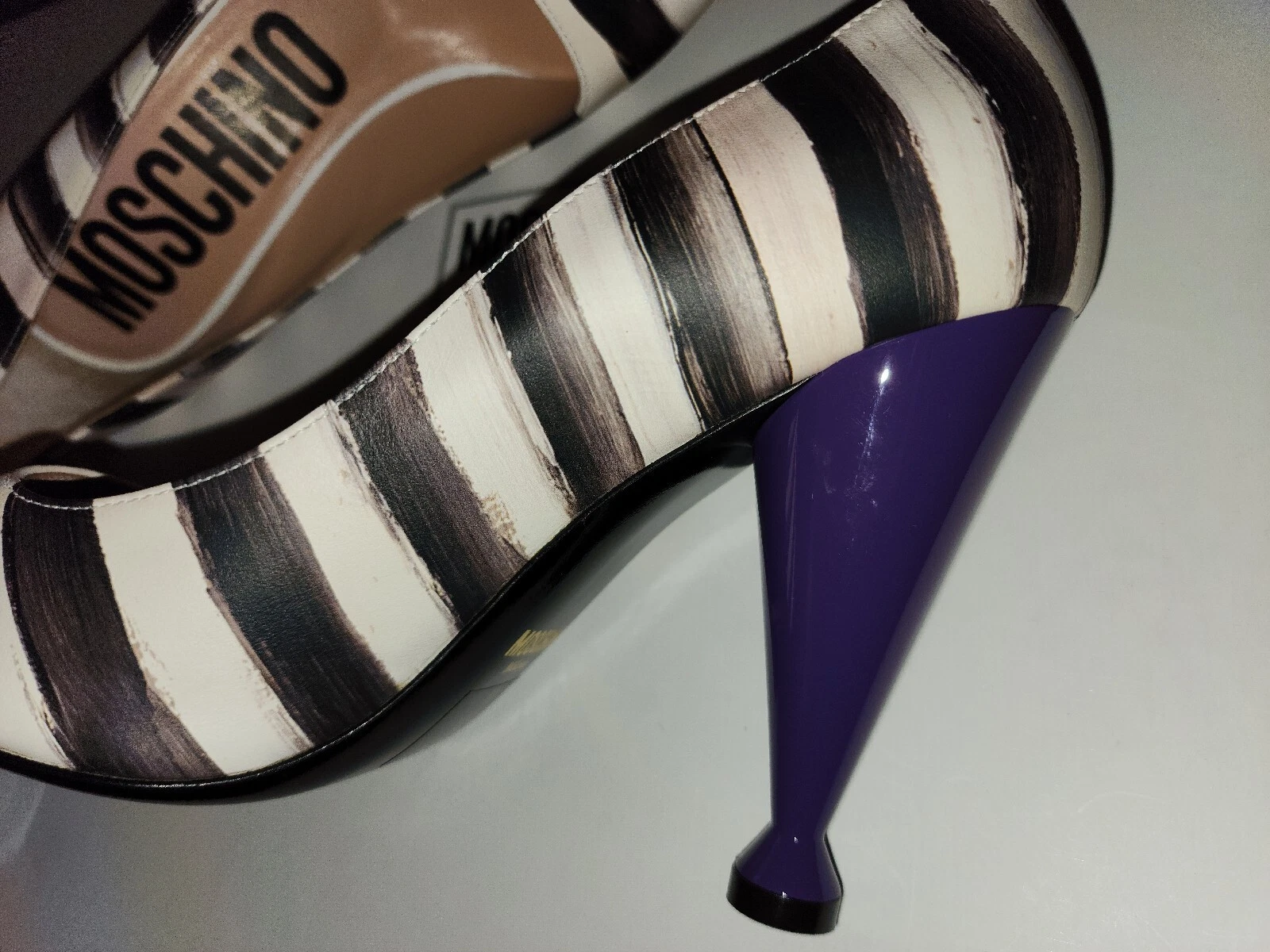 MOSCHINO 39 5 US 7 5 scarpe couture in pelle nera décolleté tacchi a righe strega trucco