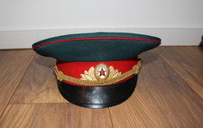 Original Sowjetische Armee Offiziers-Schirmm&uuml;tze und Winterpelzm&uuml;tze Uschanka