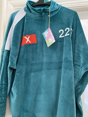Squid Game Player 222 Medium Velour Pyjama Set