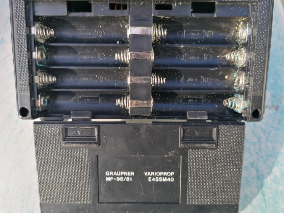 Tamiya Monster Beetle 90er 1:10 Monstertruck RC Ferngesteuert - Bild 3 von 4