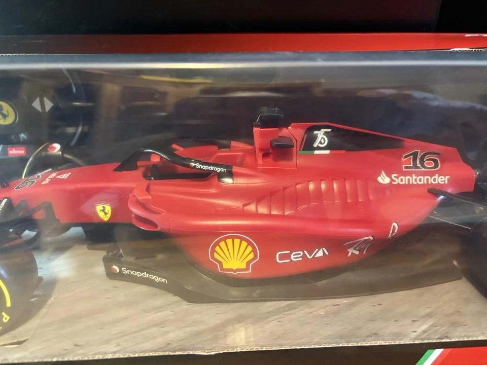 Rastar RC Rojo Ferrari F1-75 Escala 1/12 Modelo Fórmula Uno Control Remoto Coche Nuevo en Caja Foto 4 de 4