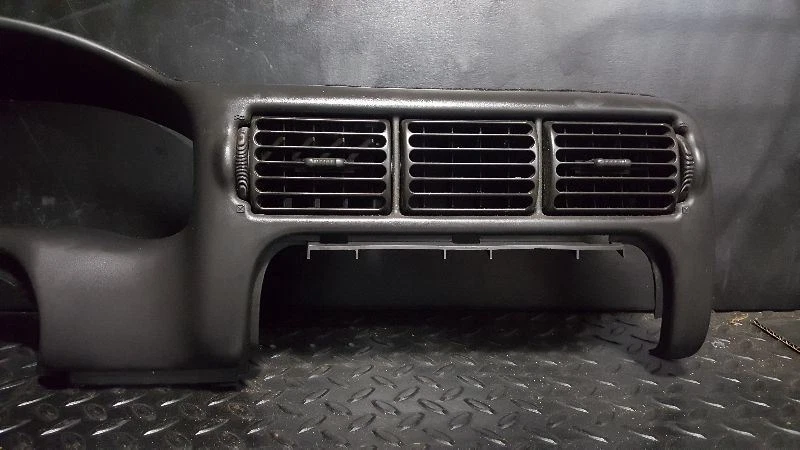 Bisel del tablero del velocímetro Chevrolet Venture 02-05 Foto 2 de 4