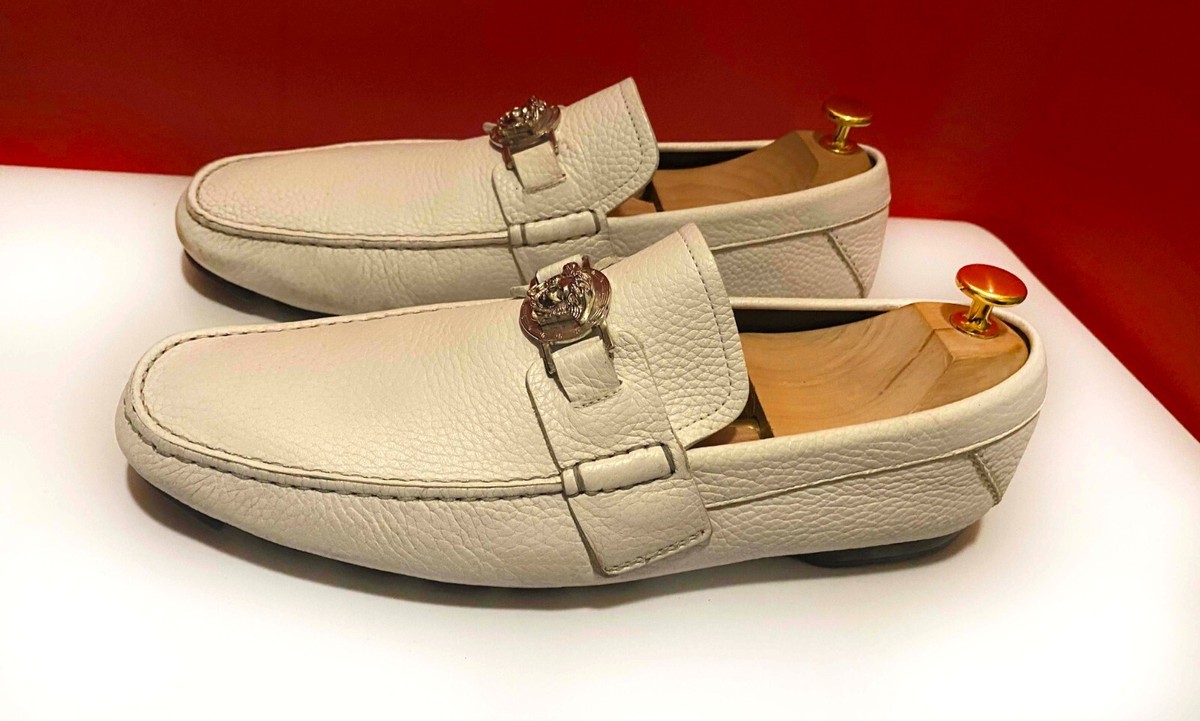 $849.00 !! VERSACE MEN ICONIC WHITE PEBBLED LEATHER LOAFERS