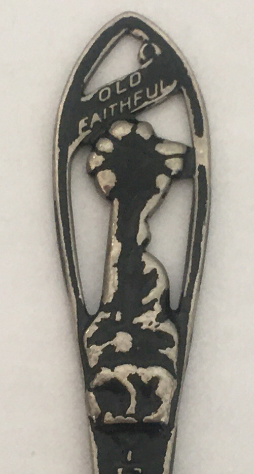 Vintage Souvenir Spoon US Collectible Old Faithful Yellowstone National Park