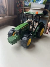 John Deere Tractor 5115M 2014 Bruder 2347-01 1:16 Scale