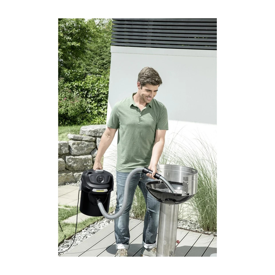 Kärcher AD 2 Aspiracenere 600W 14L Nero - Offerta Miglior Prezzo