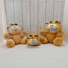 Vintage 1981 Garfield Cat Stuck On You Attack Cat Plush Lot Car Suction Cups