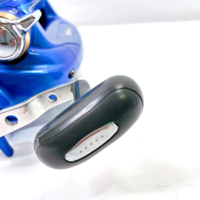 Daiwa Tanacom Bull 1000 Fe Fishing Reel Big Game Electric Blue W