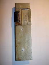 Blacha zamykająca z elektrycznym otwieraczem drzwi Siedle LN 6102 z lat 60. SSS