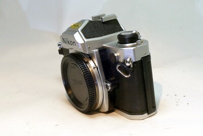 フィルムカメラ Nikon FM Nikon FM 35mm SLR Film Camera w/ issues with light meter - Free