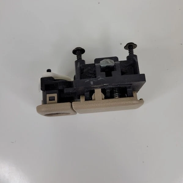 Mazda Protege 2001-2003 guantera compartimento manija pestillo beige sin llave Foto 3 de 4