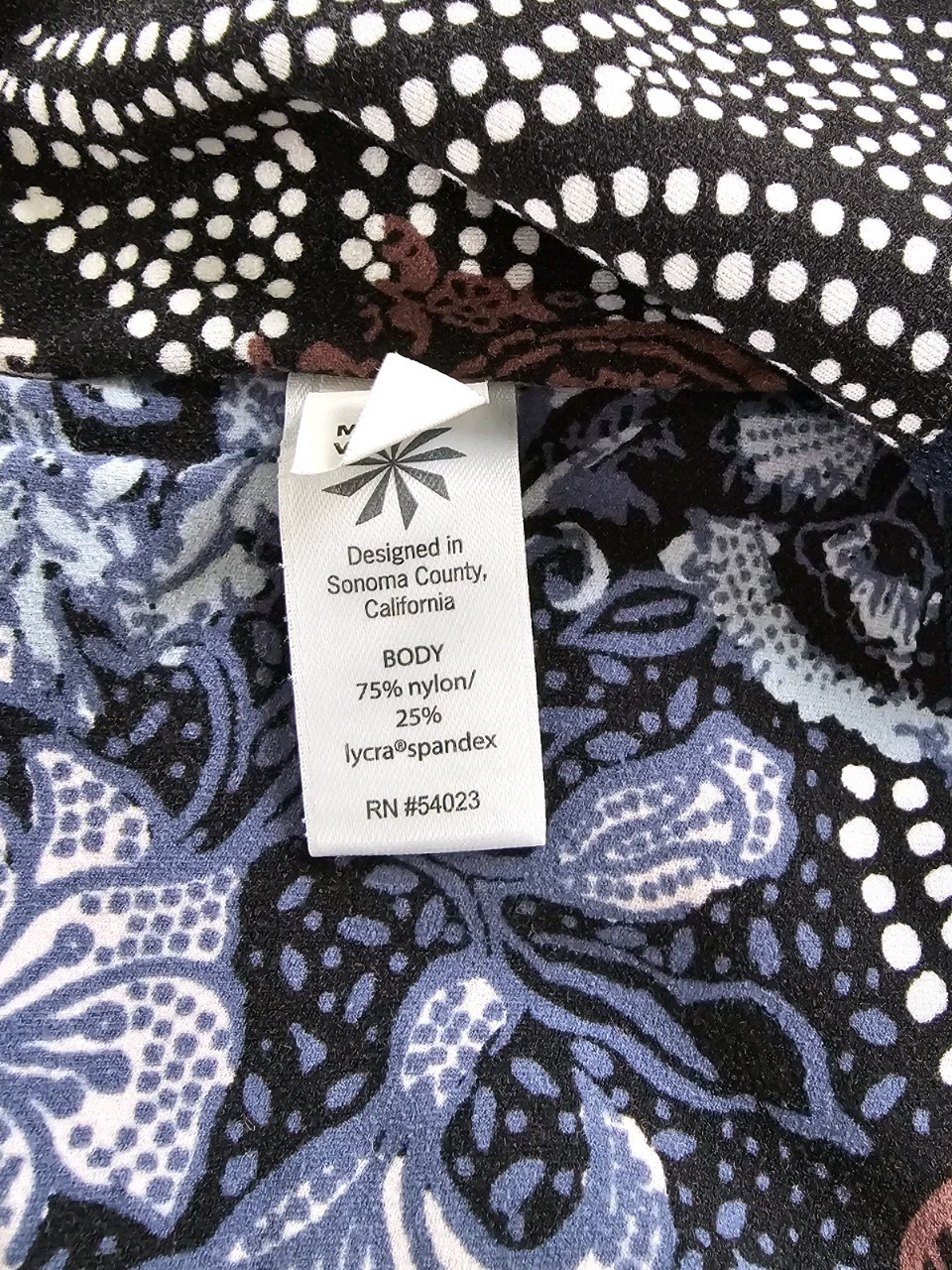EUC ATHLETA Patchwork Salutations 7/8 Leggings Na… - image 17