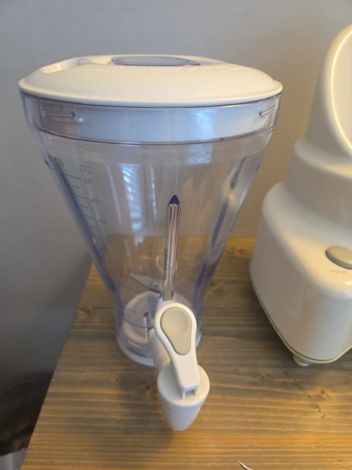 Smoothie Elite Back To Basics Blender 500 Watts Model SE2000 White WORKS GREAT! - Image 3 of 4