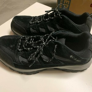 columbia men's crestwood waterproof hiking shoes