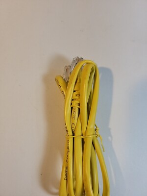 Startech N6PATCH4BL Cat 6 Patch Cable with Snagless Connectors 4ft. 