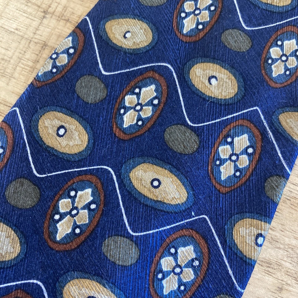 Corbata de seda italiana COACH para hombre de diseñador azul geométrico ITALIA USADA EN EXCELENTE ESTADO 61" X 3,5" Foto 3 de 4