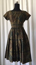 Vintage  50s Kay Windsor Petite green browns printed  Dress size PS