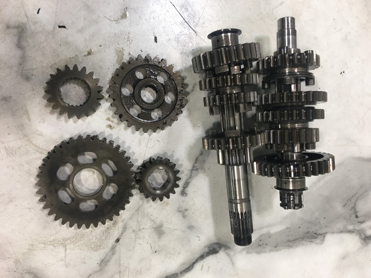 85 Honda XR 200 XR200 R XR200R trans tranmission gears gear set