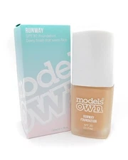 Models Own Runway SPF30 Foundation, Natural Ivory 