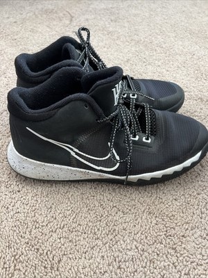 Nike Kyrie Flytrap Athletic Shoes Youth Size 7Y Basketball Sneakers Black