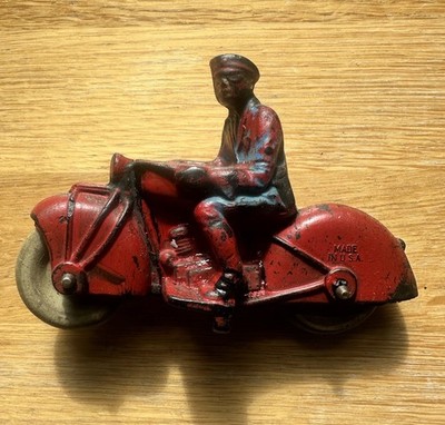 Vintage AUB RUBR Motorcycle & Policeman Rider Auburn Rubber USA 5  Great Look!