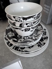 Black And White Dinner Set Includes 4 Bowls, 4 Small Plates And 4 Dinner Plates