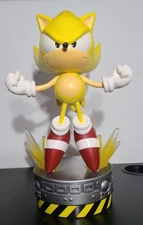First 4 Figures Sonic The Hedgehog Classic Super Sonic 15" Exclusive Statue 033