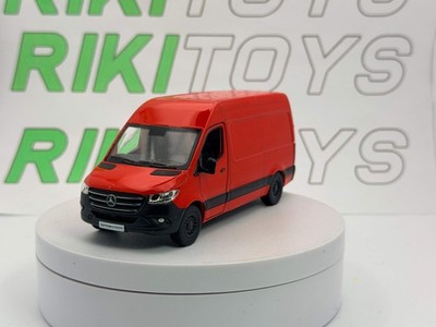 Mercedes Benz Sprinter Kinsmart 1/48 Rot