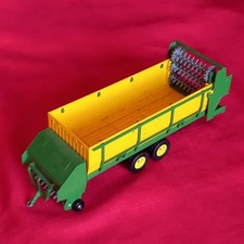SIKU FARMER 1:32 SCALE, 2612 SPREADER TRAILER