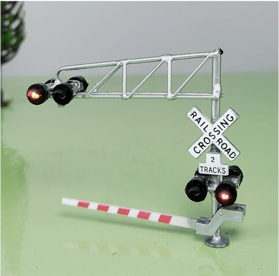 1 x N scale model railroad cantilever grade crossing signal with gate C160DG - Image 4 of 4