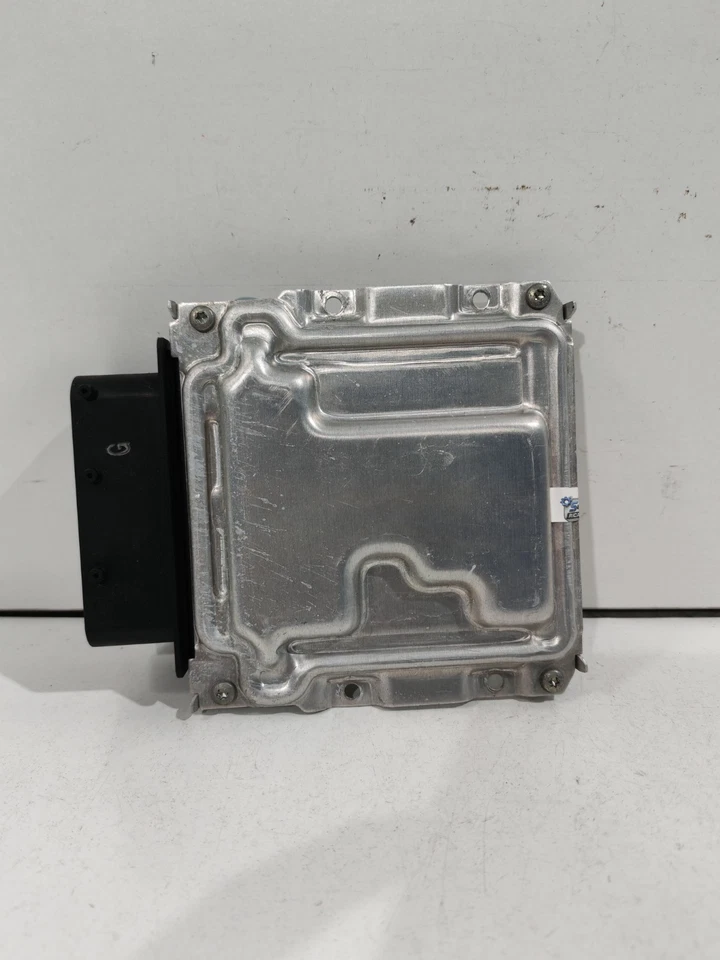 Centralina Motore ECU BOSCH HYUNDAI i20 (PB, PBT) - 1.2 Benzina - 39111-03700 - Immagine 3 di 3