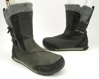 teva boots black