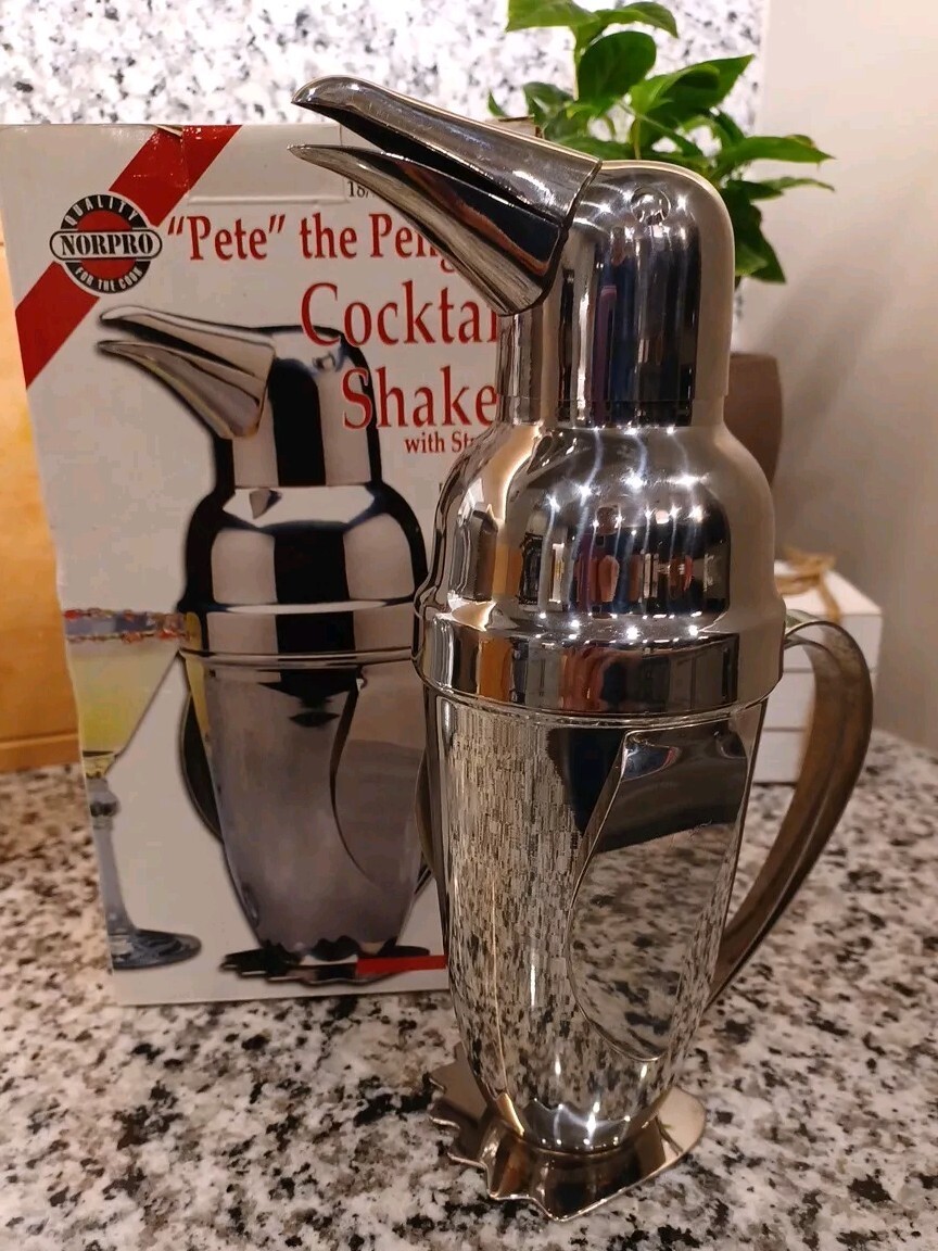 Norpro Chrome Stainless Steel Metal Penguin Cocktail Shaker Drink Mixer Vtg 24oz