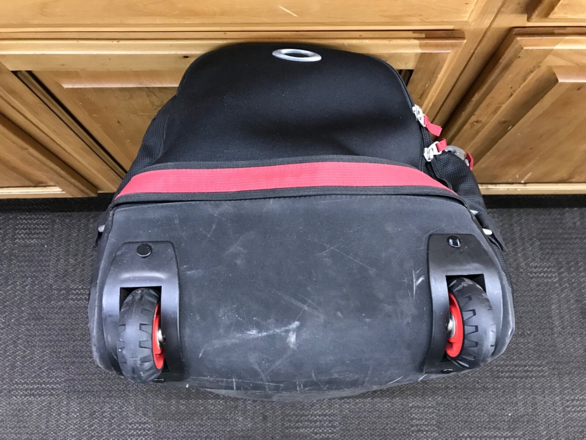 Oakley Hot Tub Duffel Oakley Duffel Bag With Wheels Oakley Hot Tub