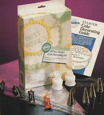 New Vintage Wilton 18 Piece starter Cake Decorating Set , 2104-2530