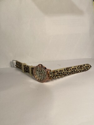 NEW Leopard Print Watch Silicone Band Quartz Roman Numerals  display picture 2