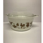 PYREX 1.5 QT Early American Milk Glass Casserole Dish with Lid, Vintage Pattern