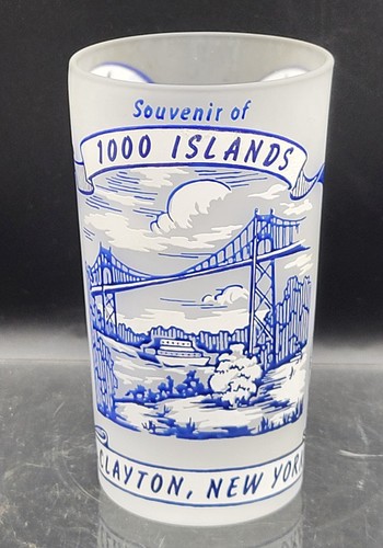Vintage Souvenir glass from 1000 Islands, Clayton New York, many scenes