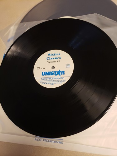 2LP Sixties Classics Volume 12 , 1990 UNISTAR RADIO/ THE ROLLING STONES, BEATLES - Picture 9 of 13