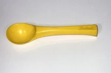Sealtest Advertising Yellow Plastic Ice Cream Scoop