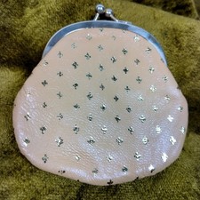 Vintage Italian Leather Change Purse Beige Gold Fleur De Lis Italy Kiss Lock 199