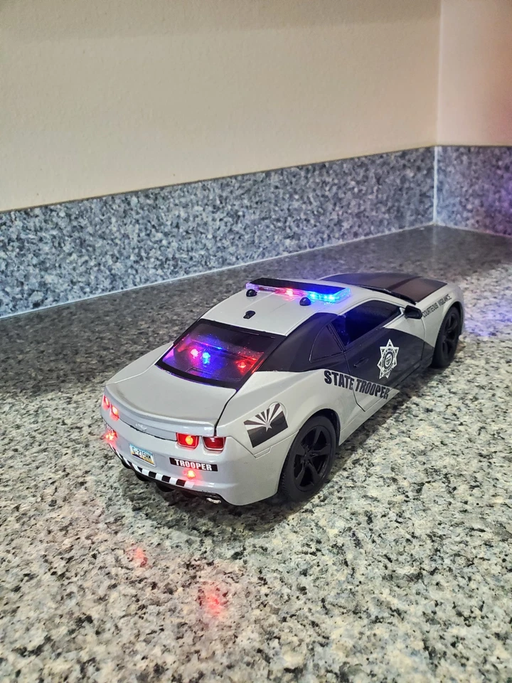 Arizona State Trooper Chevrolet Camaro w/ All Flashing Lights - Image 2 of 4