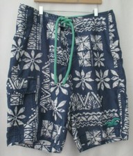 HOLLISTER CALIFORNIA BLUE WHITE FLORAL SWIM TRUNKS / BOARD SHORTS - SIZE M