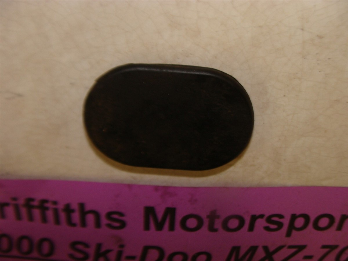 2000 SKI DOO MXZ 700 ZX chassis oval rubber trim cover hole access