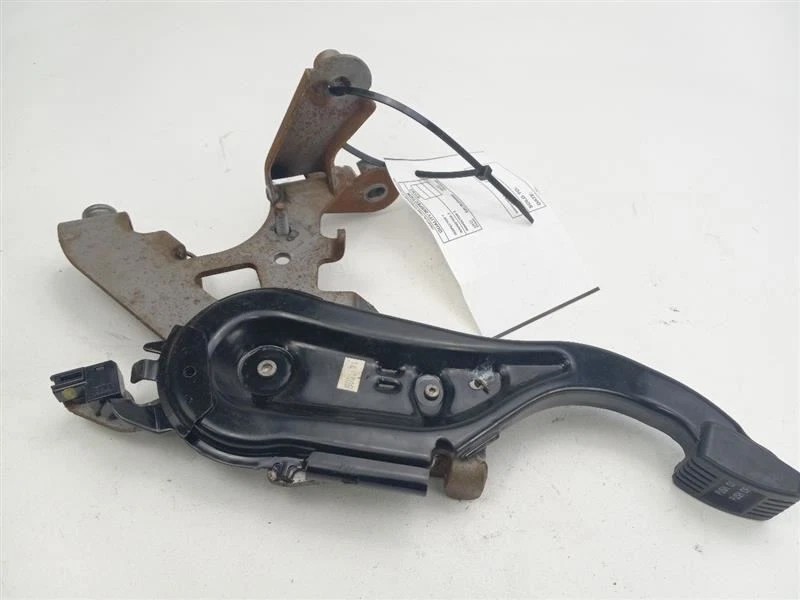 PEDAL FRENO ESTACIONAMIENTO EMERGENCIA PARA MAZDA CX-7 2007 Foto 3 de 4