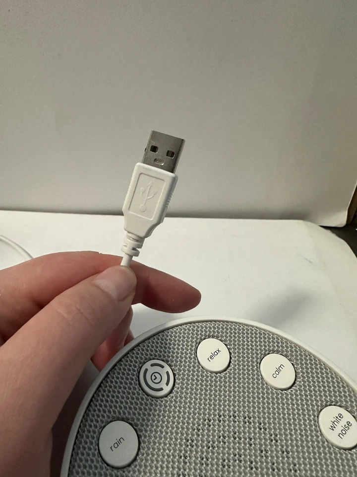 Sharper Image Sound Machine – White Noise, Ocean, Rain, Forest Sounds – Works - Image 4 of 4