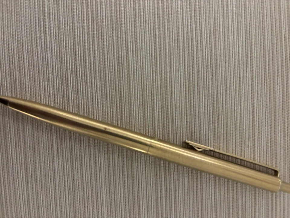 Vintage 1970/80's Paper Mate Gold coloured finish Powerpoint pen - Image 4 of 4