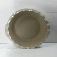 Pampered Chef 9" Deep Dish Fluted Stoneware Pie Plate #1305 White French Vanilla