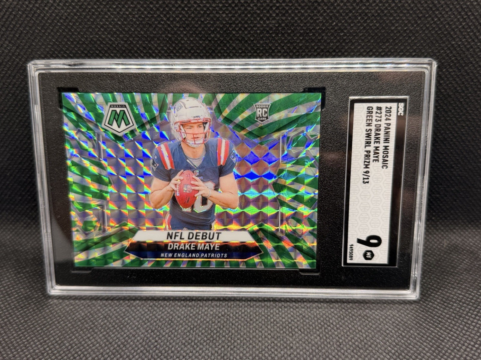 Drake Maye 2024 Mosaic NFL Debut #273 Green Swirl /13 RC Rookie SGC 9 Patriots